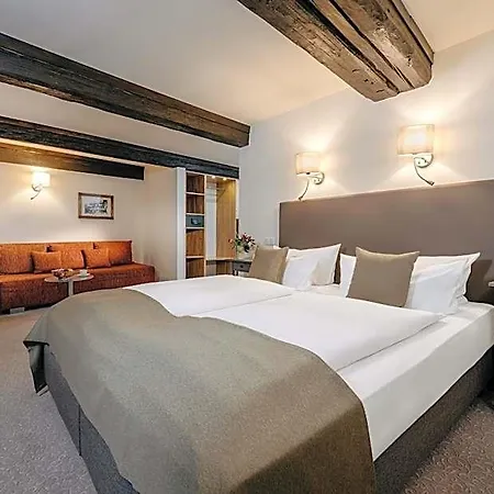 Alte Munze 4*